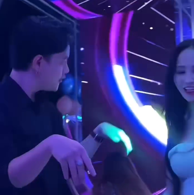 闻闻我的13 是什么味？